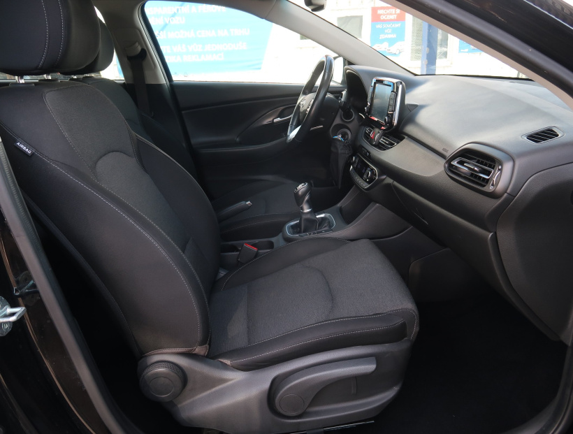 Hyundai i30, 2021