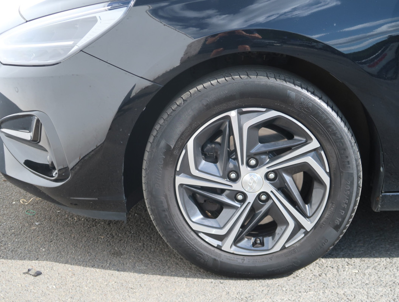 Hyundai i30, 2021