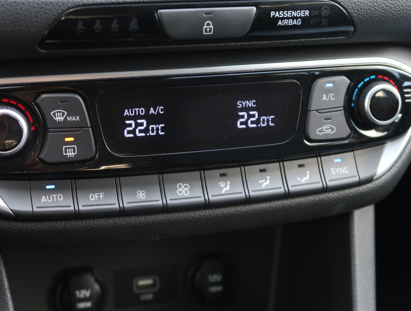 Hyundai i30, 2021