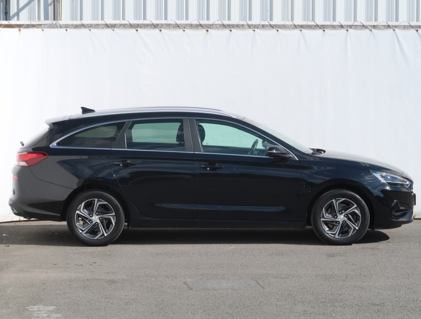 Hyundai i30, 2021
