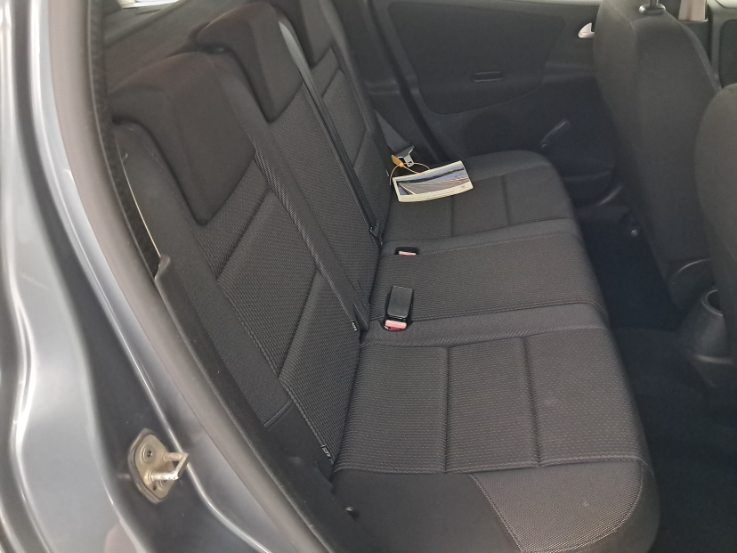 Peugeot 207, 2011