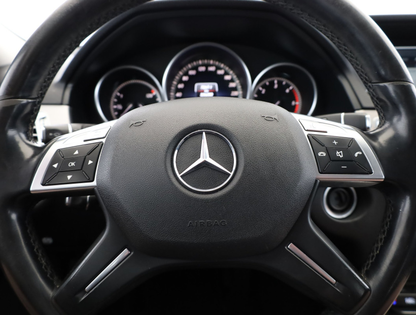 Mercedes-Benz E, 2013