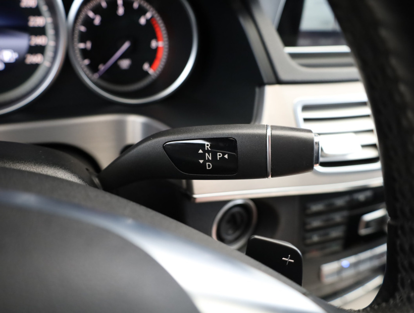 Mercedes-Benz E, 2013