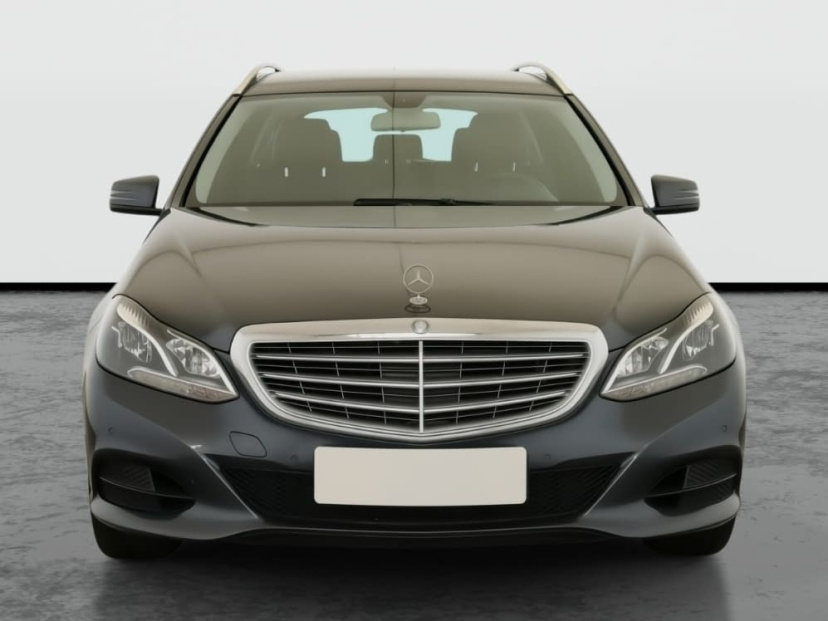 Mercedes-Benz E, 2013