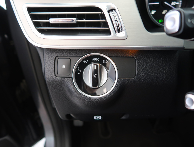 Mercedes-Benz E, 2013