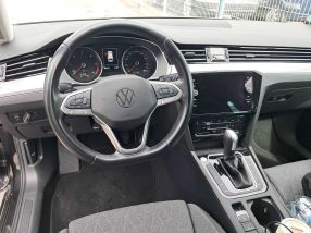 Volkswagen Passat - 2023