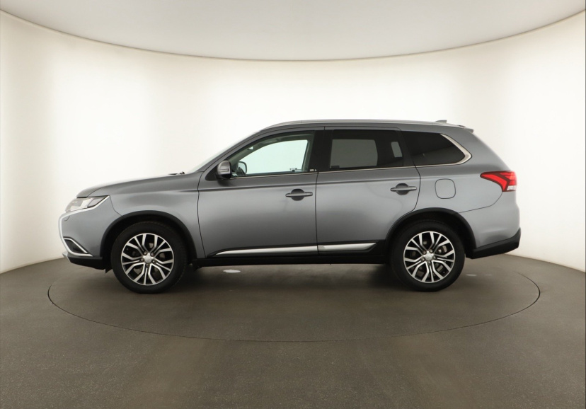 Mitsubishi Outlander, 2018
