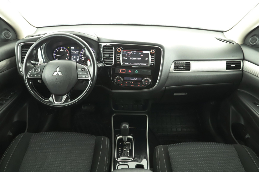 Mitsubishi Outlander, 2018