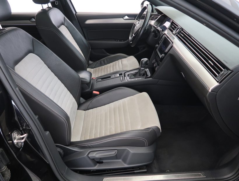 Volkswagen Passat, 2015