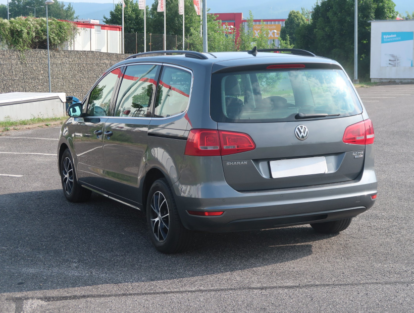 Volkswagen Sharan, 2011