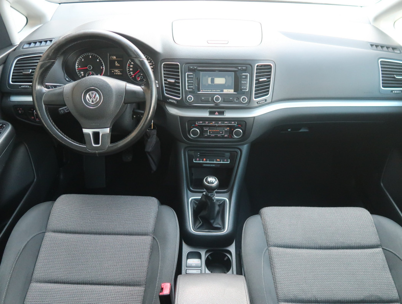 Volkswagen Sharan, 2011