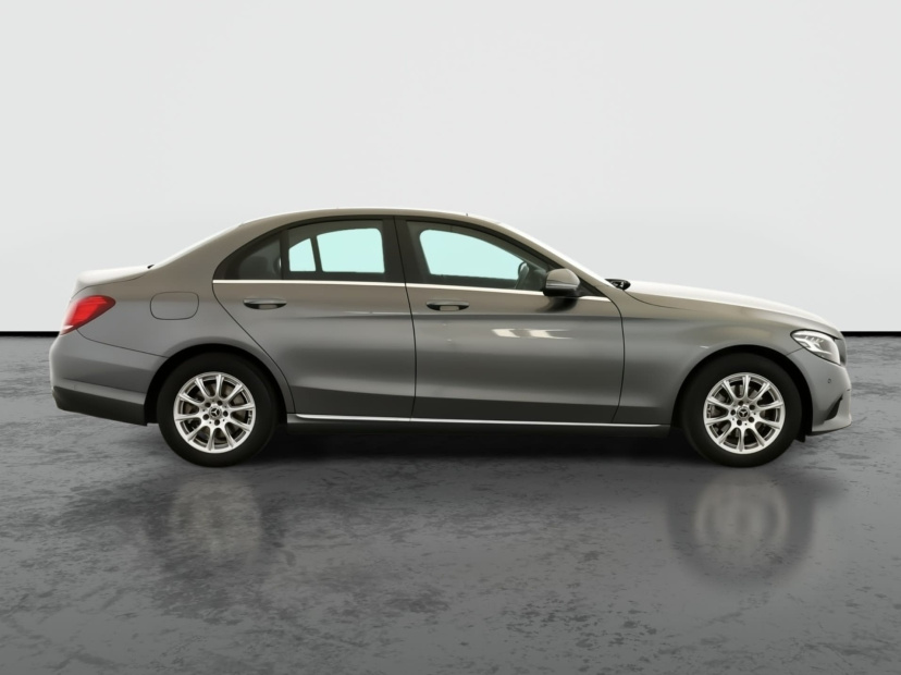 Mercedes-Benz C, 2020
