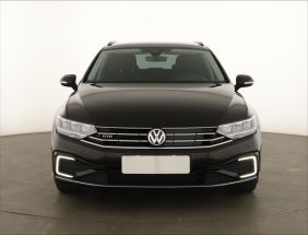 Volkswagen Passat - 2020