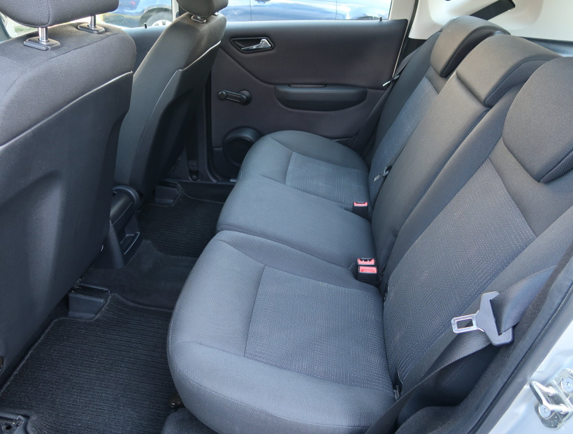 Mercedes-Benz A, 2011