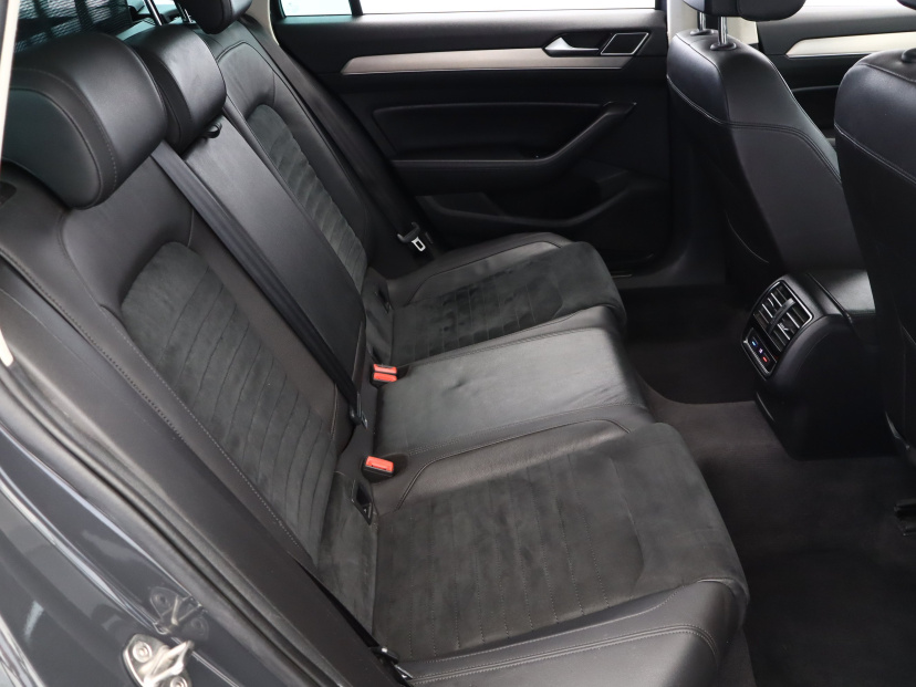 Volkswagen Passat, 2018
