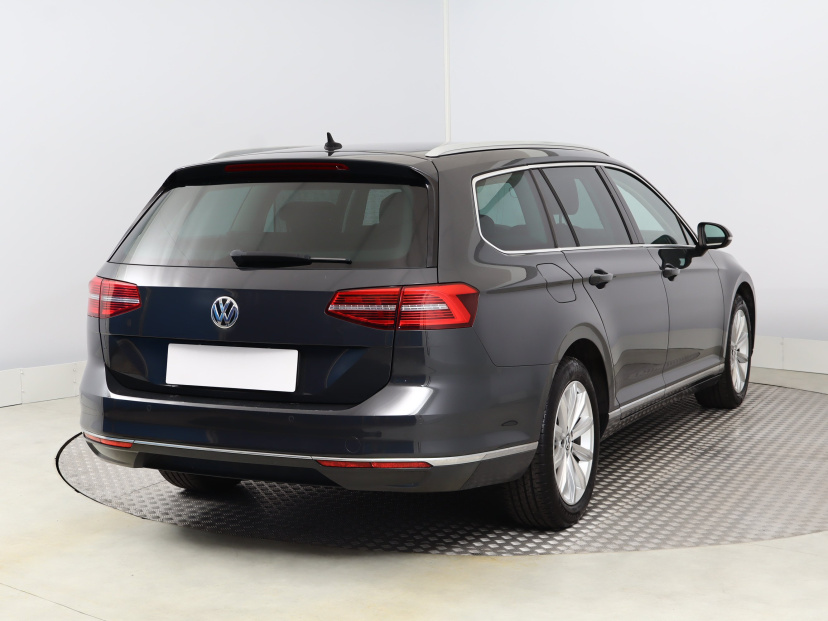 Volkswagen Passat, 2018