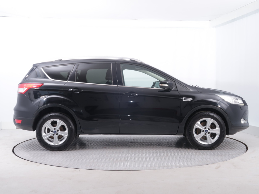Ford Kuga, 2016