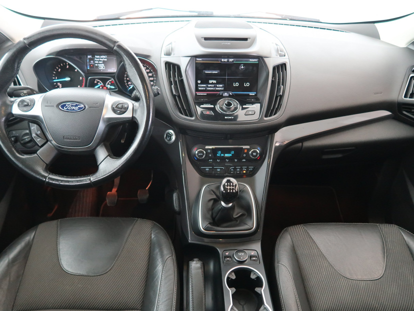 Ford Kuga, 2016