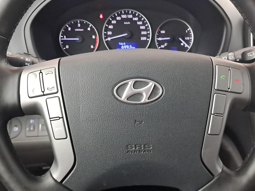 Hyundai H-1 Tour, 2016