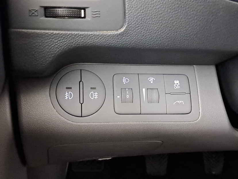 Hyundai H-1 Tour, 2016