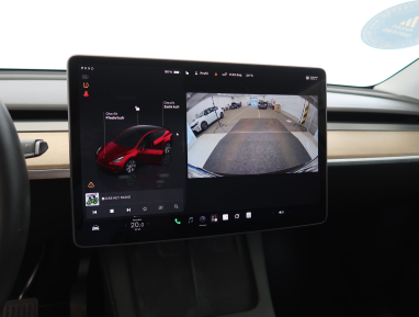 Tesla Model Y - 2023