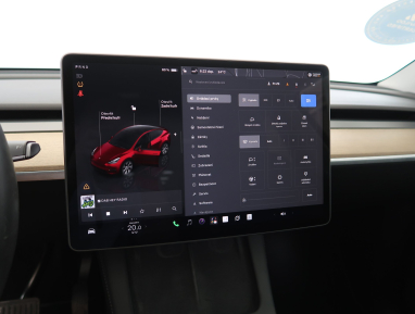 Tesla Model Y - 2023