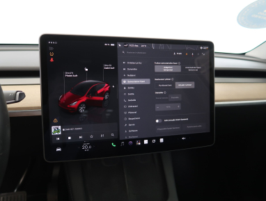 Tesla Model Y - 2023
