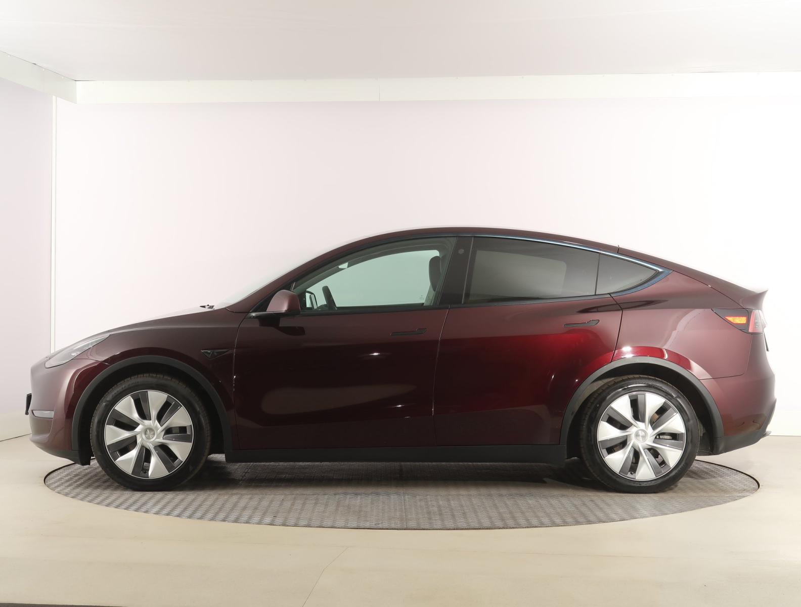 Tesla Model Y - 2023