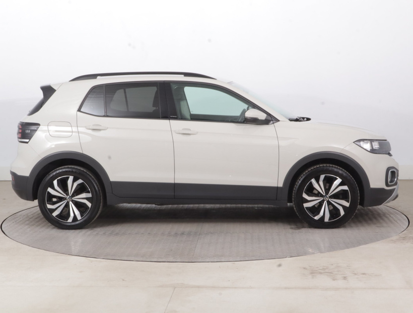 Volkswagen T-Cross, 2022