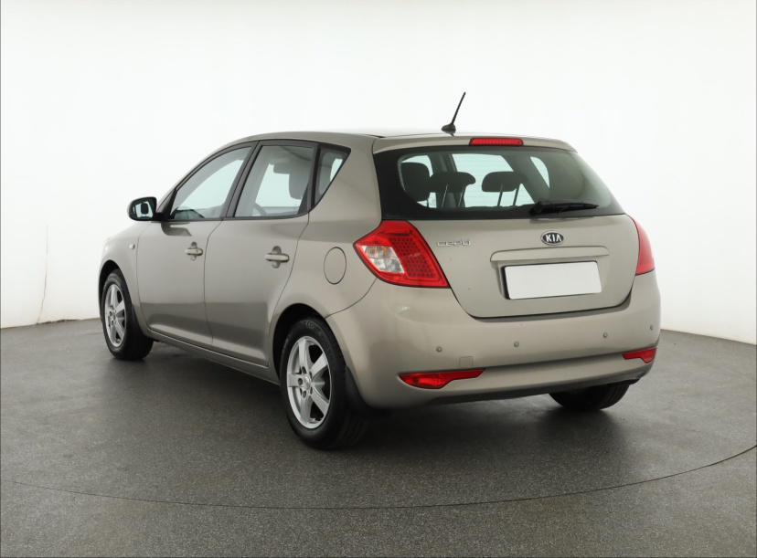 Kia Ceed, 2012