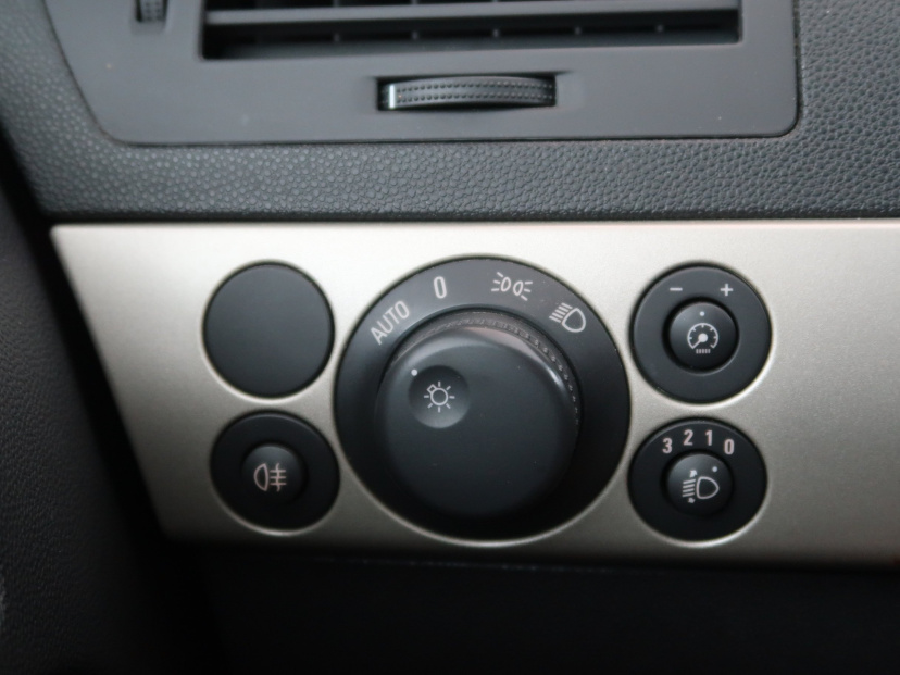 Opel Astra, 2007