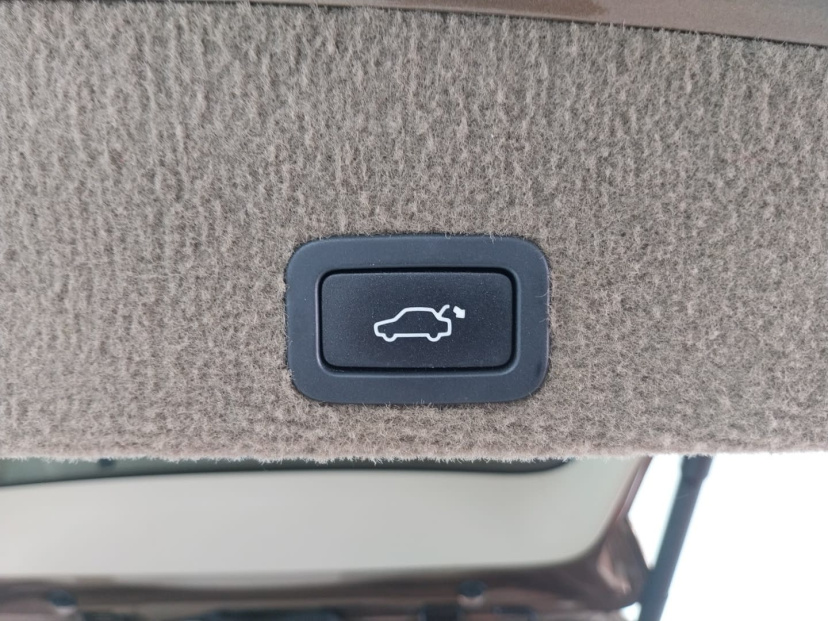 Volvo XC60, 2012