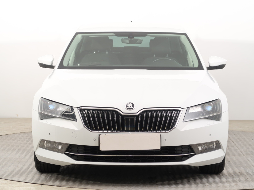 Škoda Superb, 2017