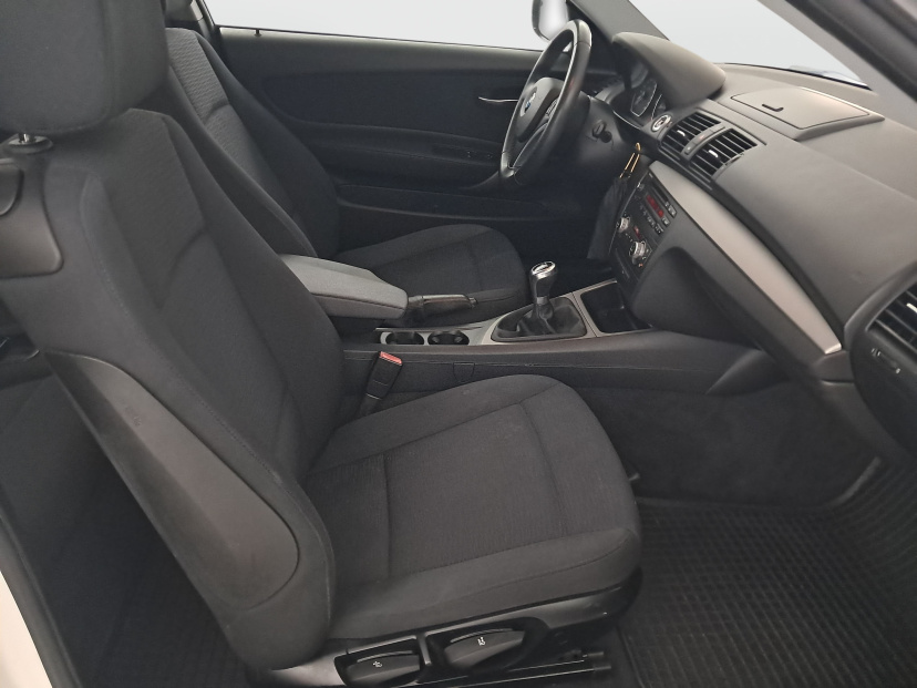 BMW 1, 2011