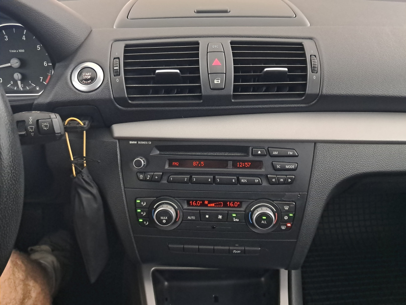 BMW 1, 2011