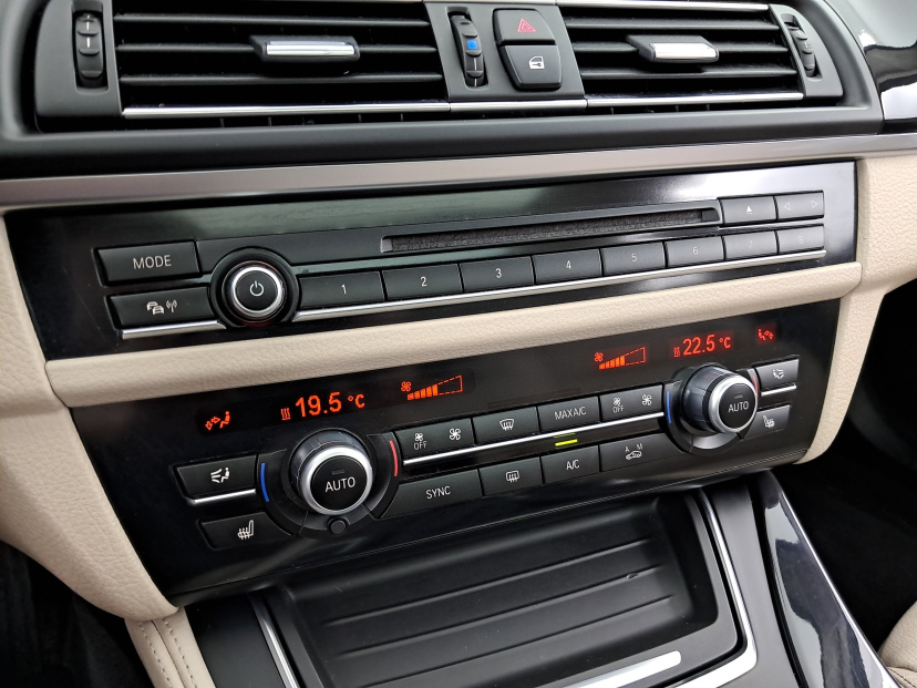 BMW 5, 2015