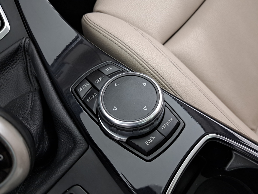 BMW 5, 2015