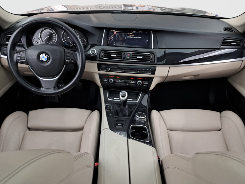 BMW 5, 2015