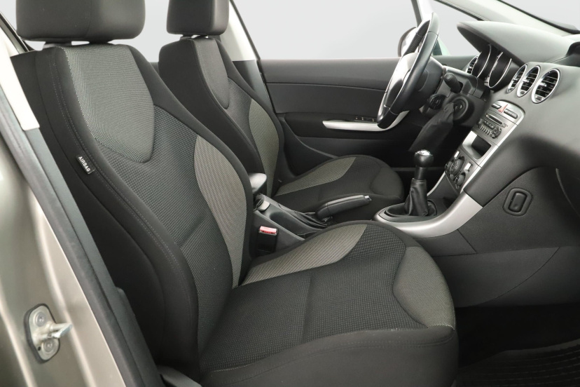 Peugeot 308, 2010