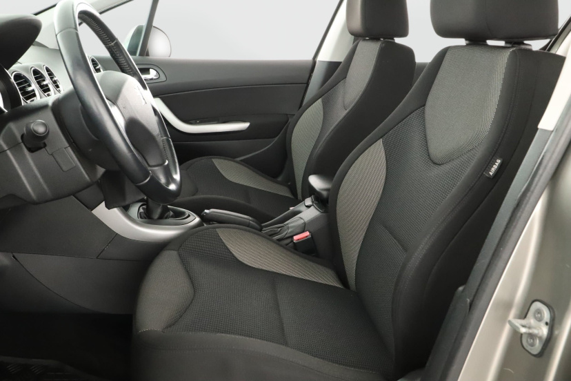 Peugeot 308, 2010