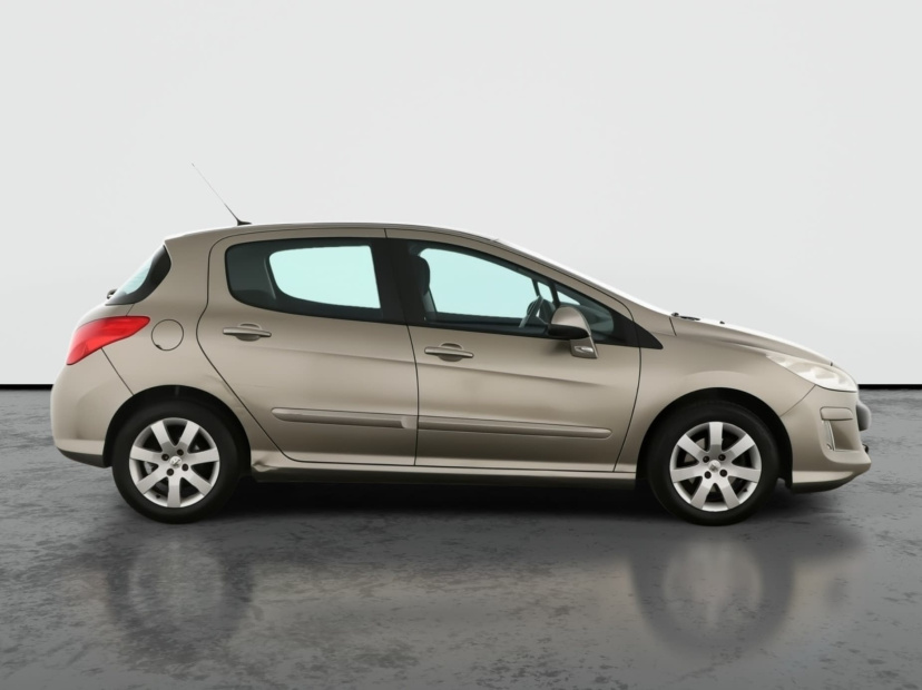 Peugeot 308, 2010