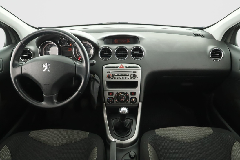 Peugeot 308, 2010