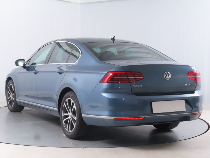 Volkswagen Passat, 2015