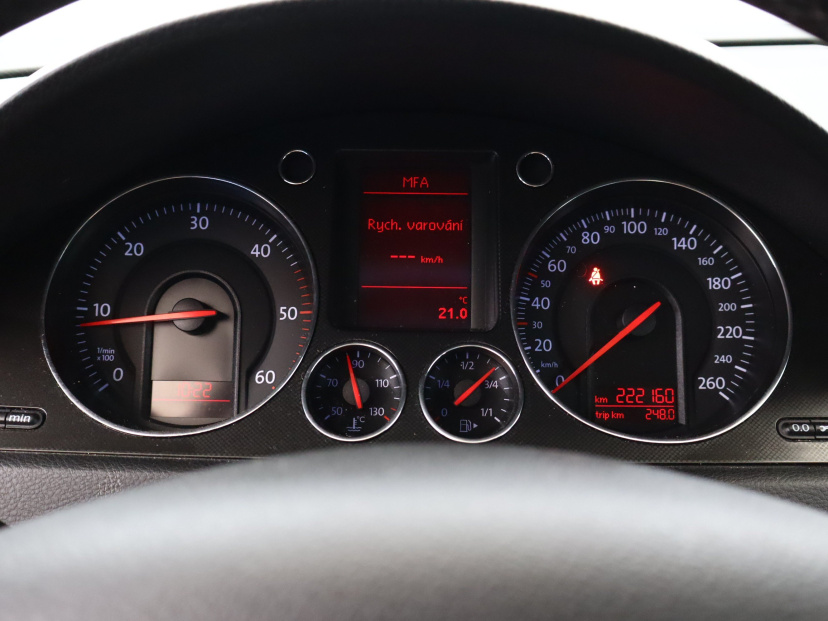 Volkswagen Passat, 2005