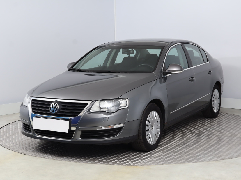 Volkswagen Passat, 2005