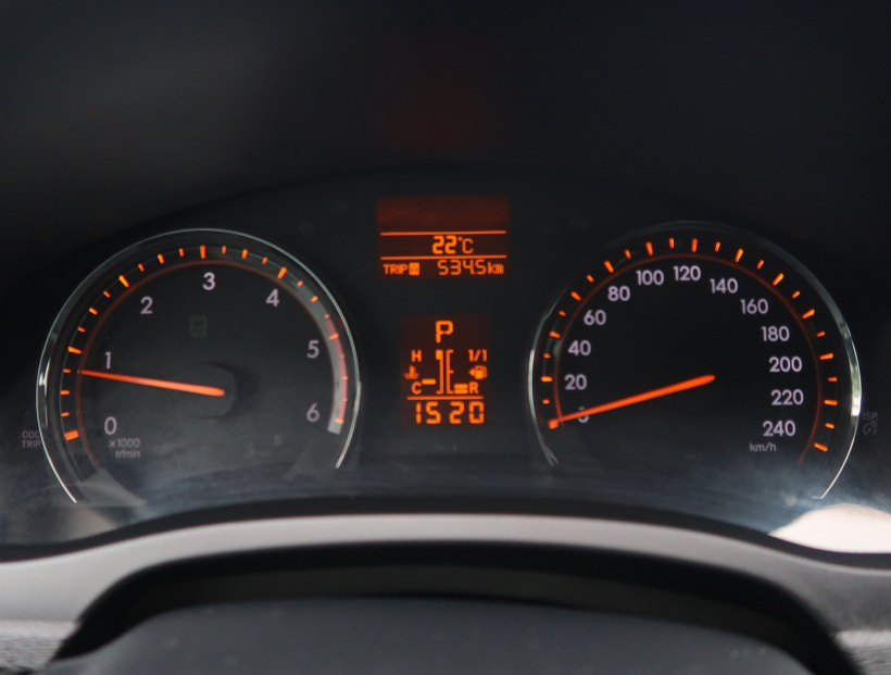 Toyota Avensis, 2011