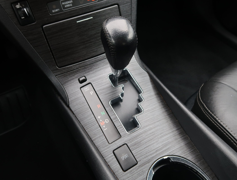 Toyota Avensis, 2011