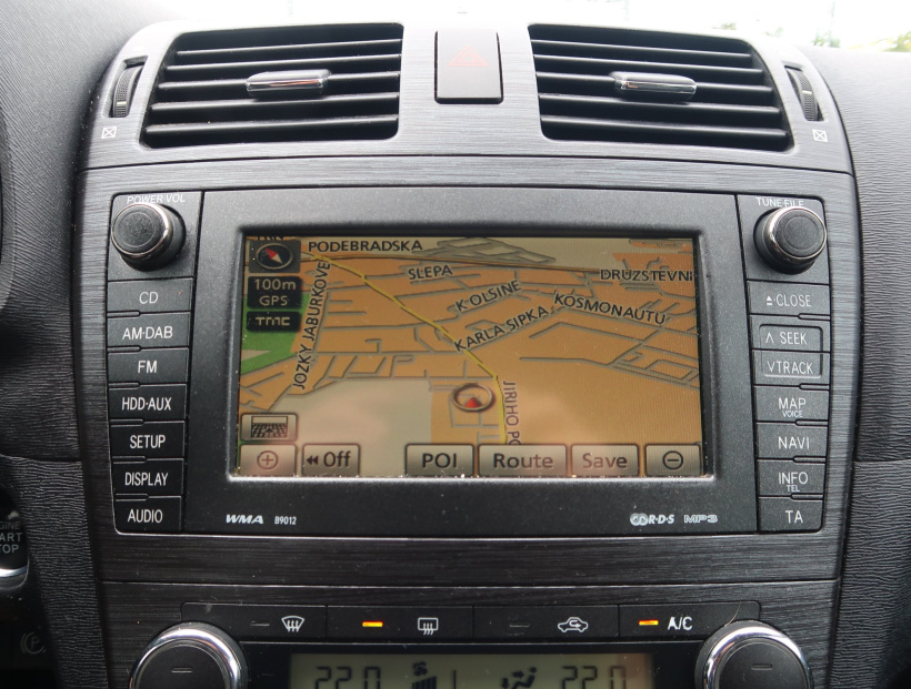 Toyota Avensis, 2011