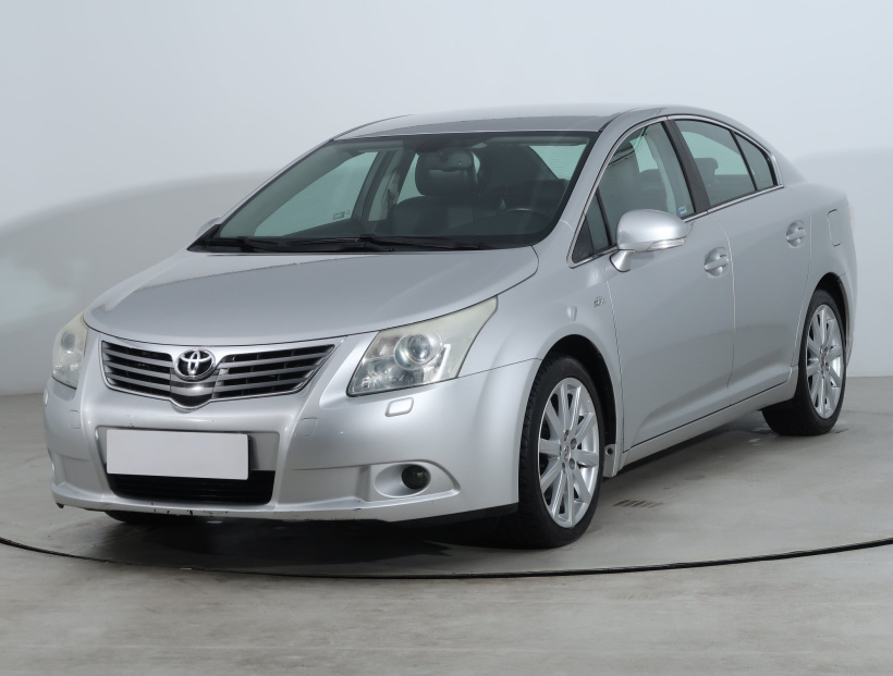 Toyota Avensis, 2011