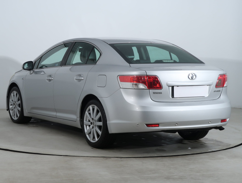 Toyota Avensis, 2011